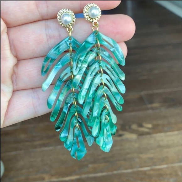 Green Palm Leaf Earrings - Picture 5 of 7